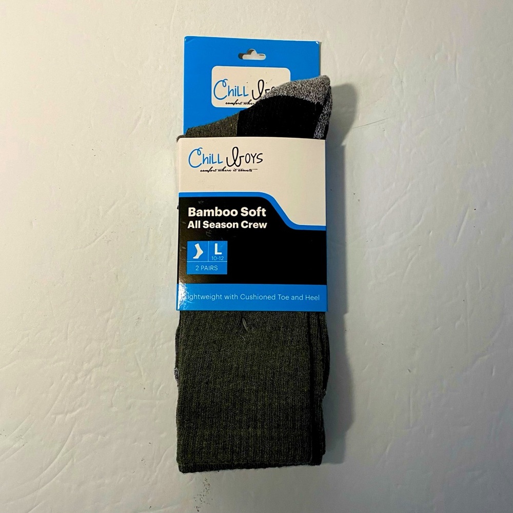Chill Boys Socks Mens L (10-12) Bamboo Soft All Season Crew Gray & Black 2 Pairs